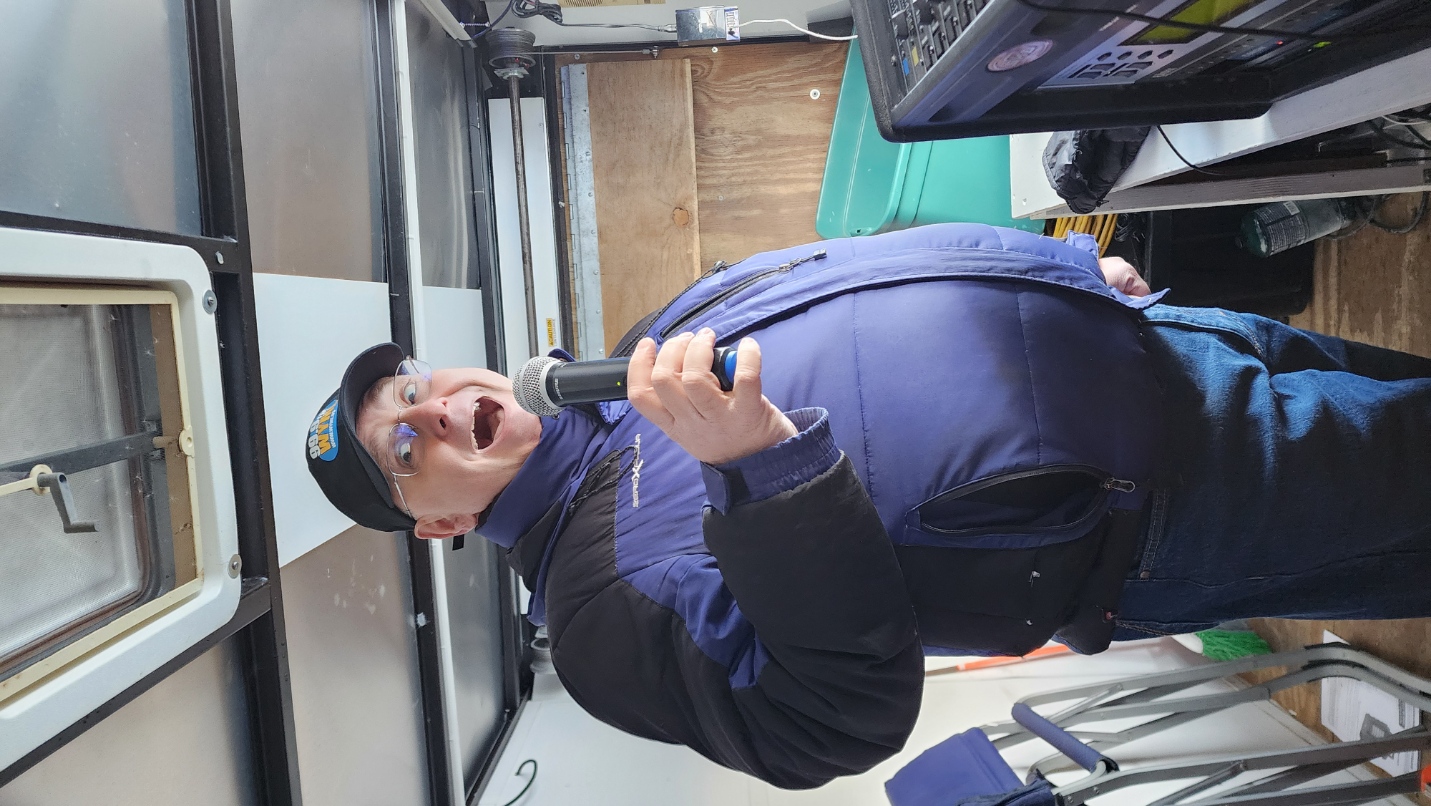 Pete Weldon is in the holiday spirit!